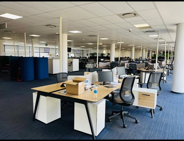2,495M² OFFICE TO LET IN NOORDWYK